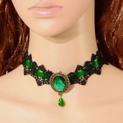 Bijoux de Mariage  - Choker gothique ruban vert et dentelle noir cristal ... : illustration